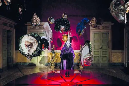 Milano si concede il "Luxus" di una vera sfilata di bellezza