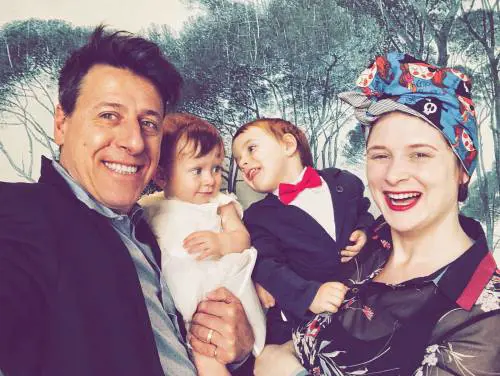 Ironia e vita quotidiana: la maternità in posa alla conquista dei social