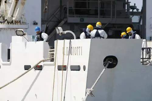 Diciotti, due indagati. Ma i migranti possono sbarcare