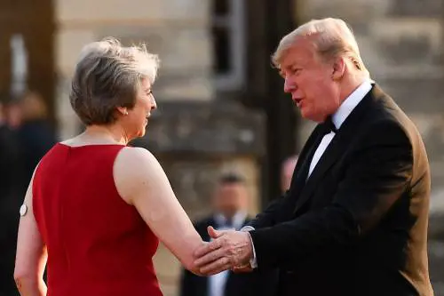 Trump incontra Theresa May a Blenheim Palace