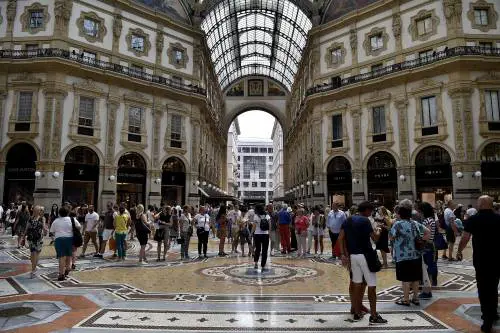 Estate e lavoro: diecimila assunzioni nel turismo
