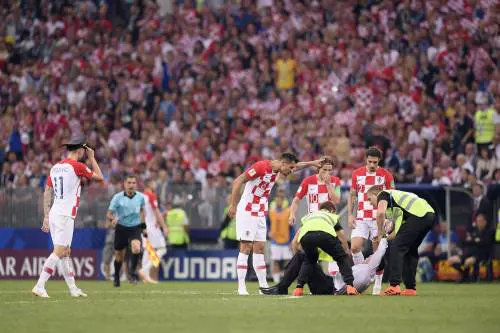 Mondiali, invasione di campo durante la finale