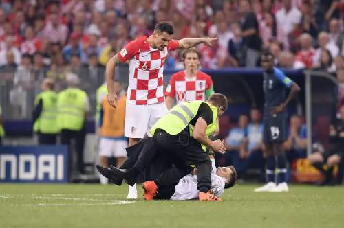 Invasione di campo durante la finale dei Mondiali
