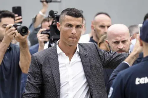 Bruno Alves aspetta CR7: "Sua madre mi ha detto che posso prenderlo a calci"