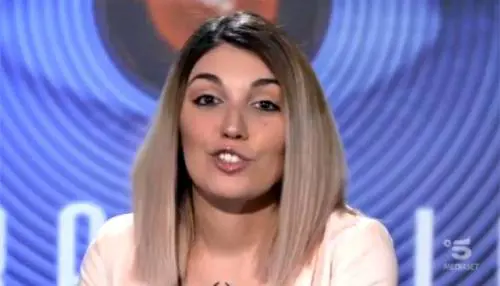 Gf, Veronica Satti: "Non sono ancora riuscita a vedere mio papà Bobby Solo"