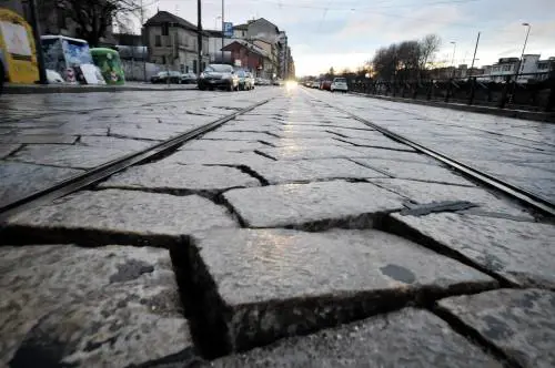 Basta buche e voragini Ecco la nuova App  per segnalare i rischi