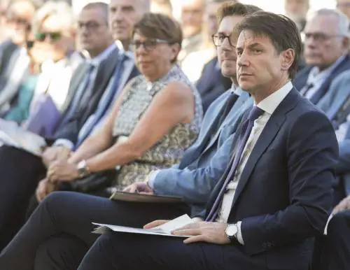 Migranti, Conte: "Serve un comitato di crisi Ue"