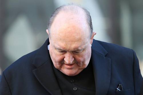 Il premier australiano chiede al Papa di rimuovere l'arcivescovo condannato