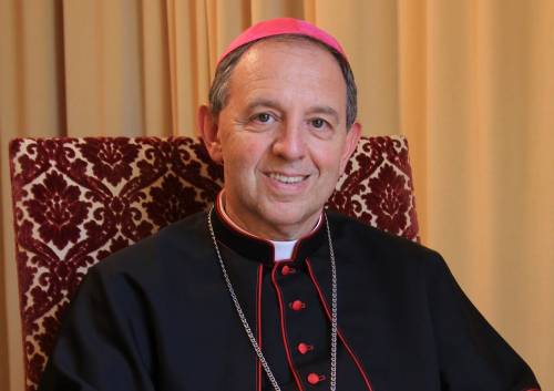 Il vescovo di Ventimiglia: "Migranti vanno aiutati anche a casa loro"