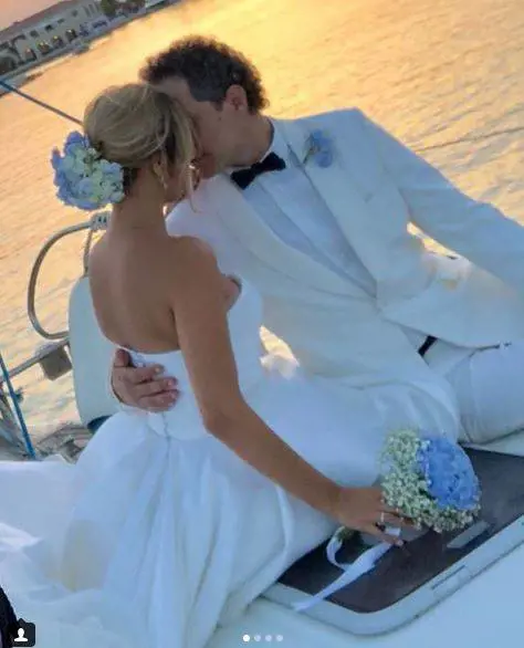 Claudio Santamaria e Francesca Barra sposi a Policoro: e lui le fa la serenata