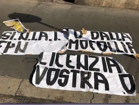 Scontrino omofobo, minacce di morte ai proprietari del locale