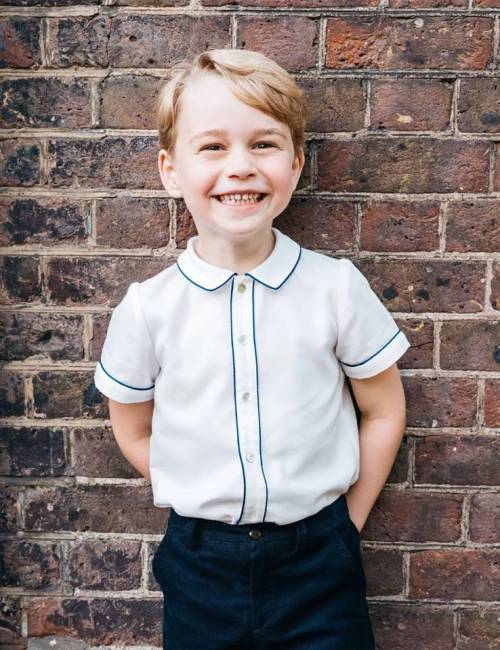 Il principe William è fiero di George: il piccolo aiuta persino i fattorini