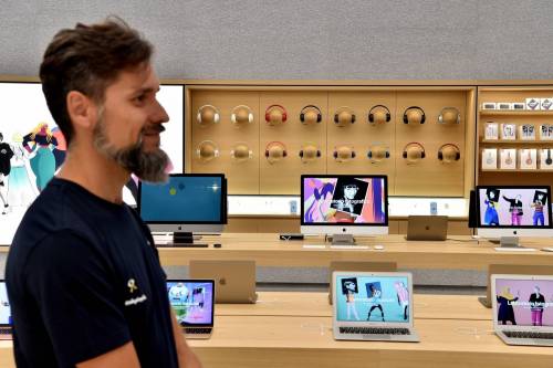 Apple, a Milano primo flagship store