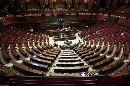 Camera, ferie da record: ben 38 i giorni di vacanza