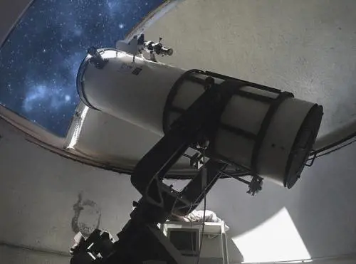Tutti pazzi per la Luna Rossa: record di prenotazioni all'Osservatorio Cassini 