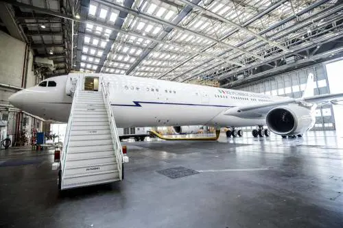 Air Force Renzi, le bufale di Palazzo Chigi per acquistare il velivolo