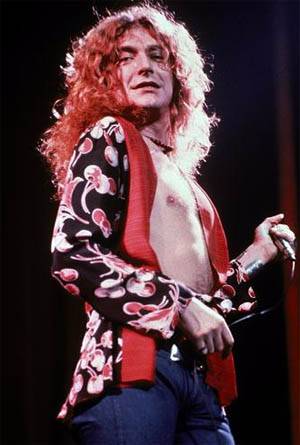 Torna sul palco Robert Plant, disse: "Mai più a Milano..."