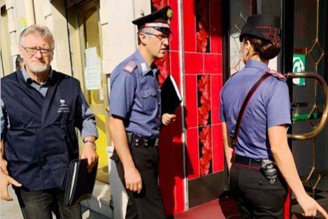 Stranieri assunti in nero: maxi multa e attività sospesa per due albergatori di Sanremo