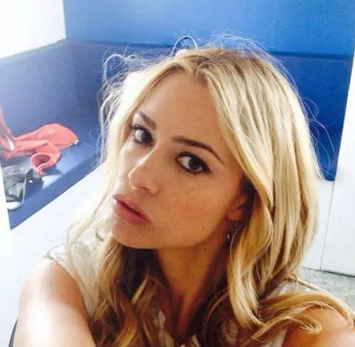 Martina Stella: "I genitori? Quando si sono divisi  per me è stato un sollievo..."