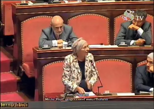 La predica buonista di Bonino (smentita dalla Marina italiana)