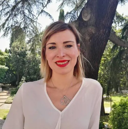 Rachele Mussolini fa auguri al nonno Duce e Facebook la censura