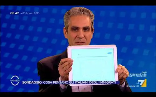 Rai, Foa resta da consigliere anziano: "Coordinerò il cda". Ma è paralisi sulle nomine