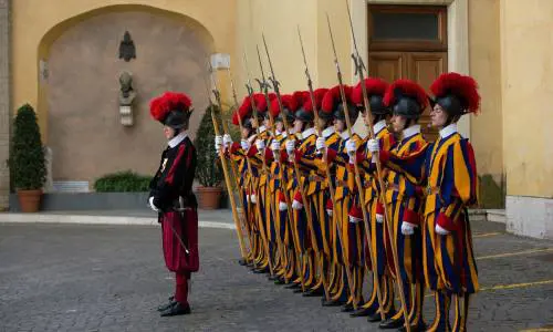 Vaticano, 43 milioni per la nuova caserma dell’esercito del papa