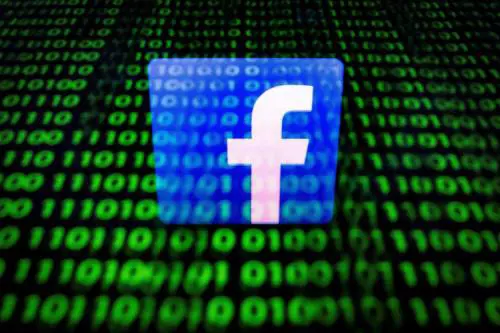 Facebook: "Scoperta campagna con account falsi per influenzare il voto di Midterm"