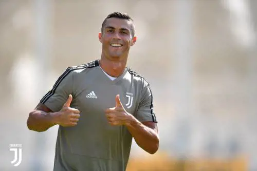 Cr7 fa ricca la Juve: 55 mila t-shirt vendute e 6 milioni d'incasso