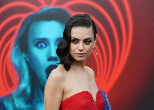 Mila Kunis: tra Ashton Kutcher e Demi Moore un matrimonio normale