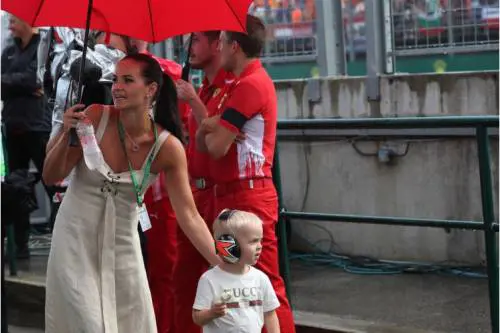 Kimi Raikkonen e il suo nuovo migliore amico Robin