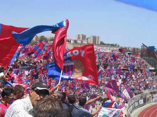 Ribaltone in Serie B: ripescate Catania e Novara