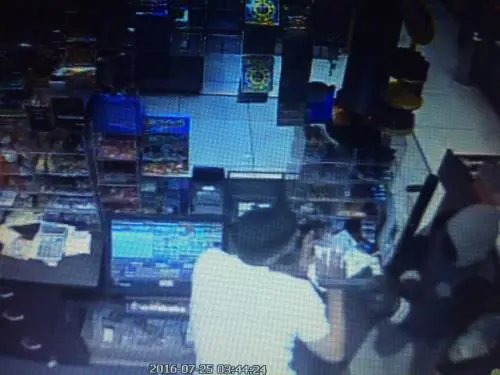 "Troppe rapine, costretti a chiudere il bar di notte" 
