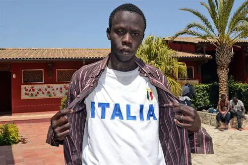 Castel Volturno, polemica per negata cittadinanza a 3 nigeriani