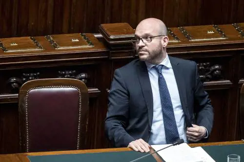 "La Lega sarebbe stata massacrata. Si indaghi sui loro rapporti con la Cina"