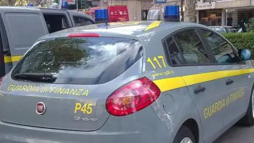 Firenze, maxi operazione antidroga, sgominata banda di marocchini