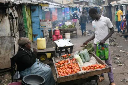 I safari umani nelle baraccopoli per provare a vivere da africani