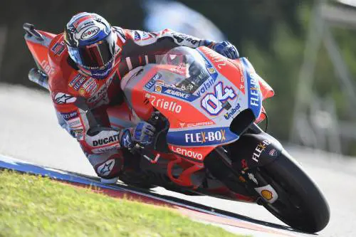 Fratelli d'Italia a Brno Dovi e Rossi davanti ma Marquez è sempre lì