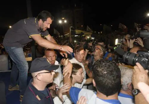 Salvini, ecco l'ultima battaglia: "Mangiare italiano è atto politico"