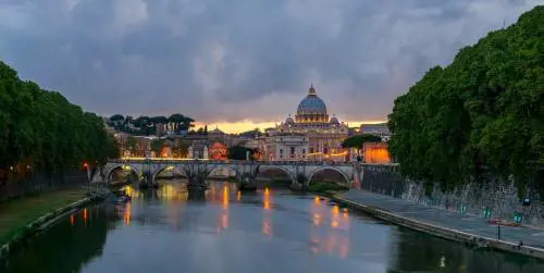 Posti i sigilli a "Borgo Ripa", il ritrovo della Roma bene
