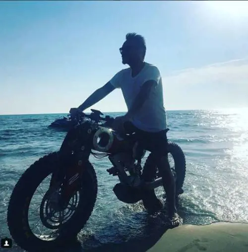Furto in casa di Nek: i ladri rubano l'Harley Davidson