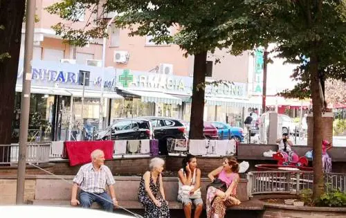 Roma, così i rom sfrattano i bimbi dall'area giochi