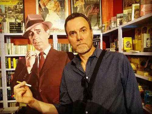 Le nebbie del delitto nell'Africa coloniale