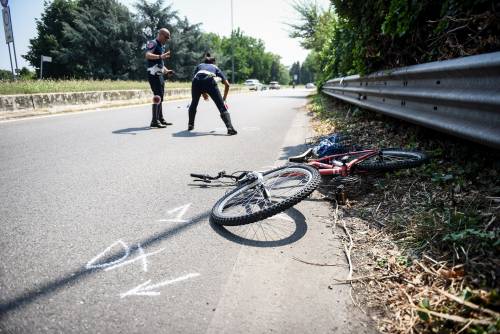 Una mattina d'agosto il morto senza nome e neppure giustizia