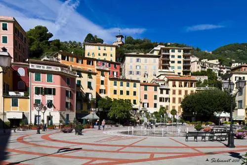 Nelle piazze italiane la gioventù è eterna