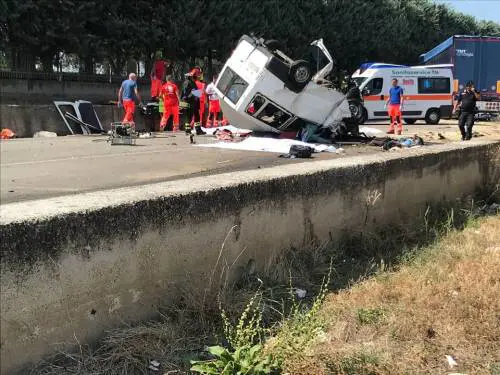 Incidente braccianti nel foggiano: tre gli indagati