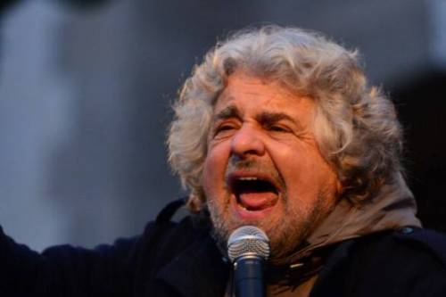 Violò i sigilli di una baita con i no Tav: prescritto Beppe Grillo