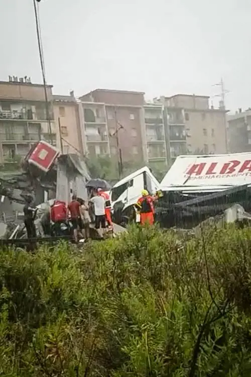 Autostrade per l'Italia: "Non è vero che il ponte andava chiuso". Ma è subito polemica