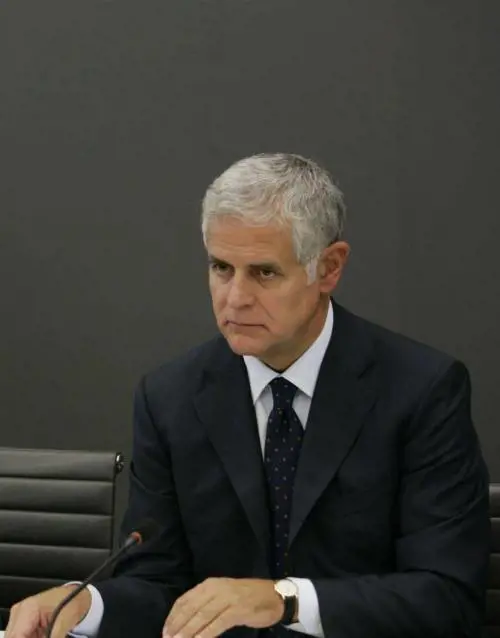 Cassazione, Formigoni condannato a 5 anni e 10 mesi