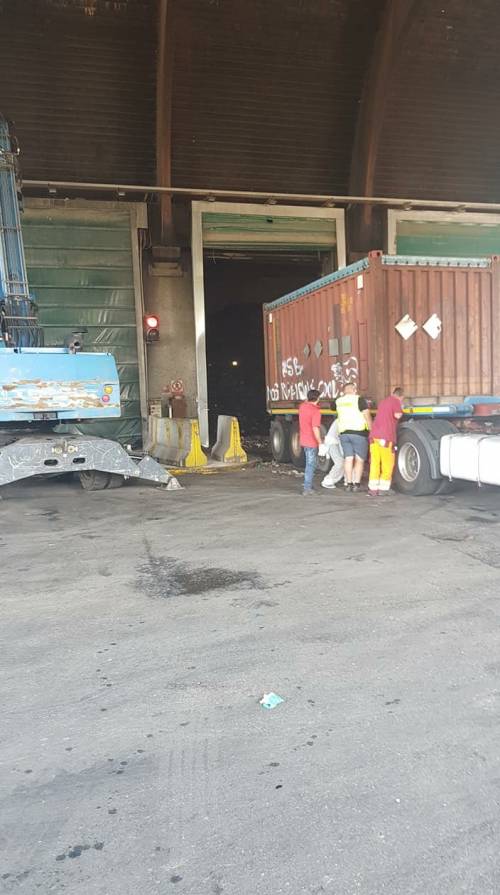 Tmb Salario, al via lo scarico di 700 tonnellate di rifiuti del "treno dell'immondizia"